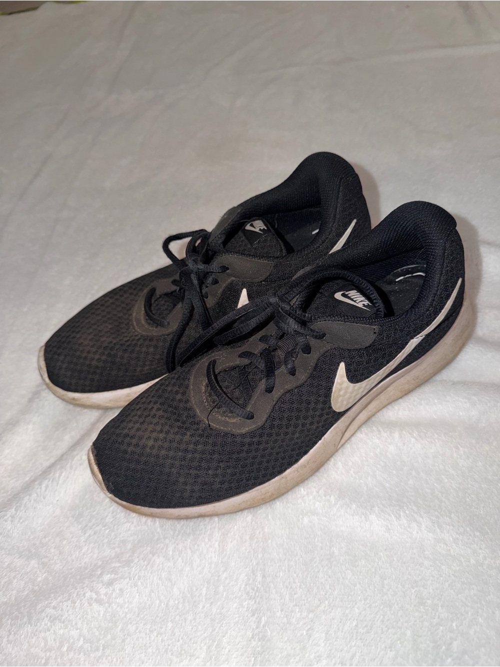 Nike Black and White Low-Top Trainers
